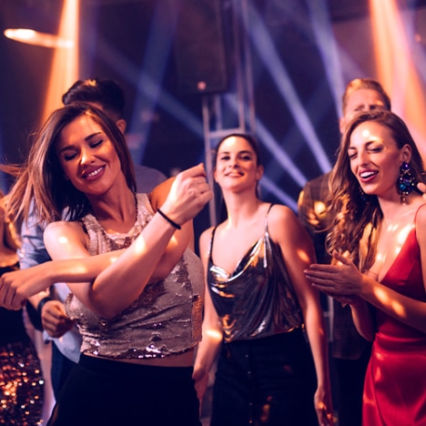Dance Bar In Dubai | Muscovites Night Club